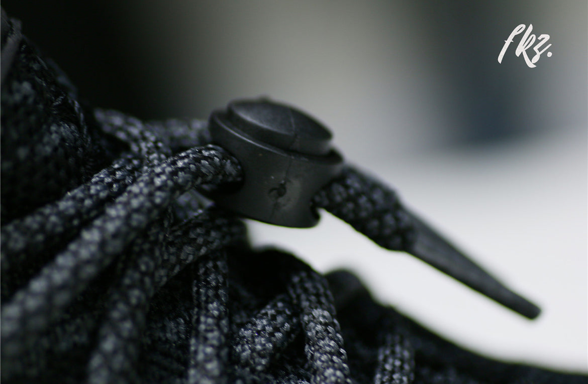 Adidas Yeezy 350 Boost 2015 para bebé, color negro pirata