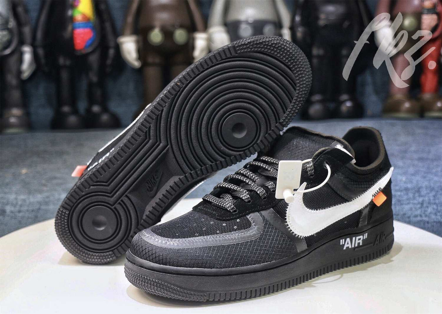 Off-White 2018 x Nike Air Force 1 Negro